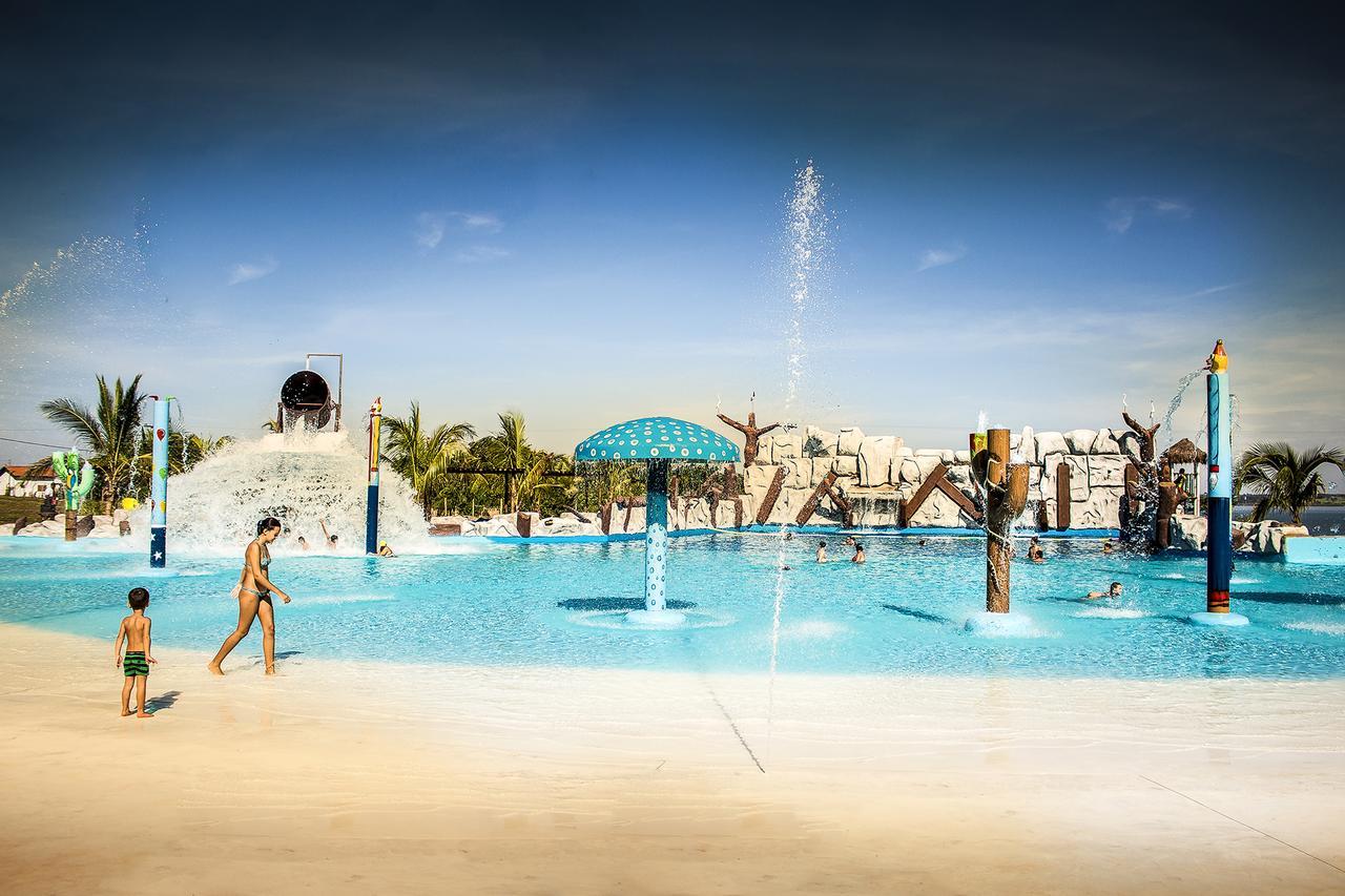 Grandes Lagos Resorts E Parque Aquatico Santa Clara d'Oeste ภายนอก รูปภาพ