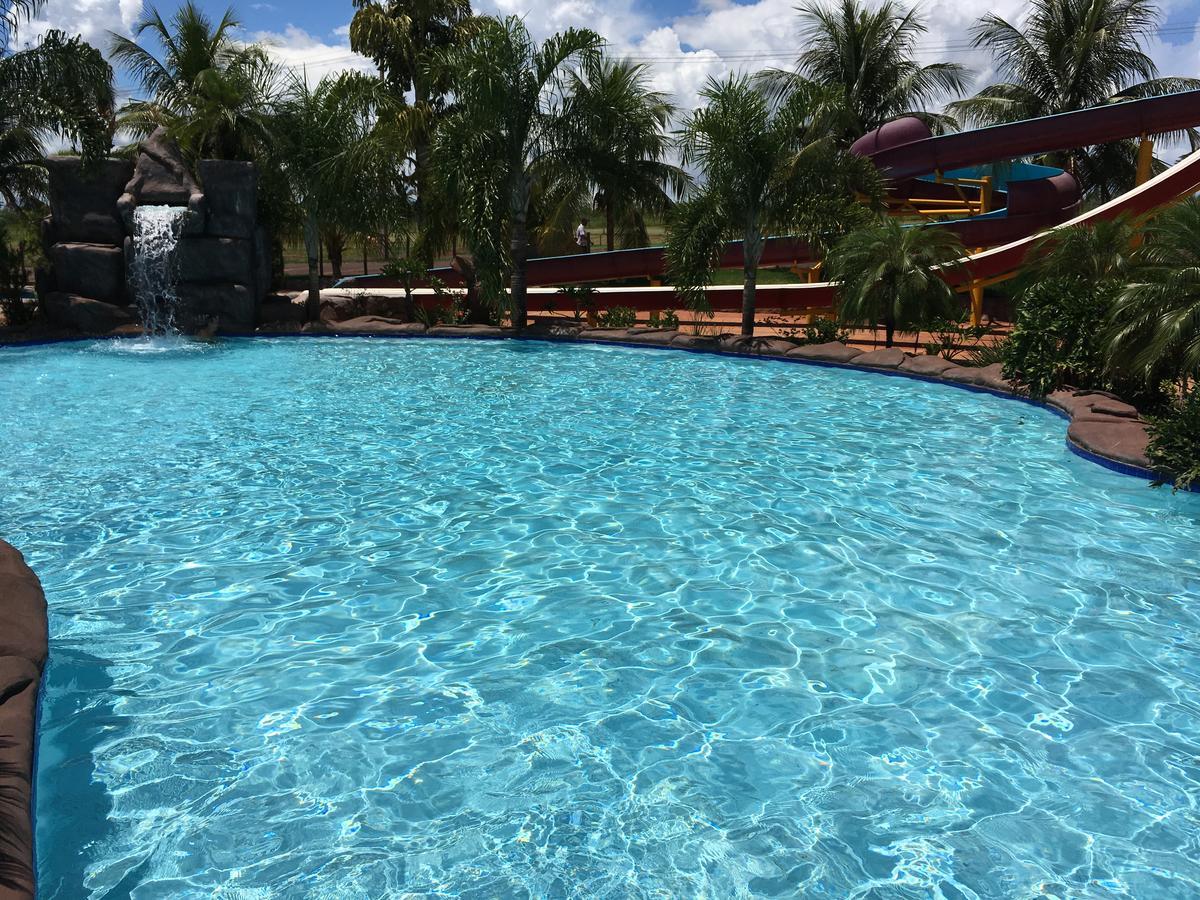 Grandes Lagos Resorts E Parque Aquatico Santa Clara d'Oeste ภายนอก รูปภาพ